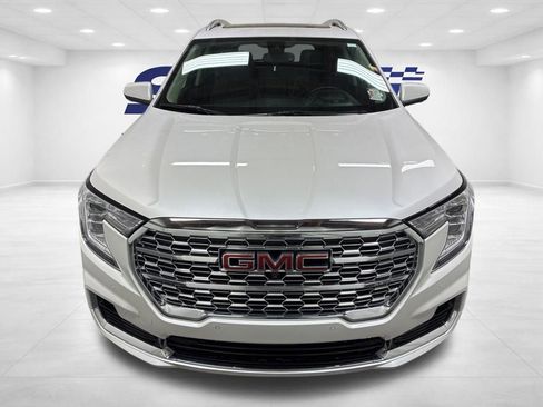 Used 2023 GMC Terrain Denali w/ Denali Premium Package image 2