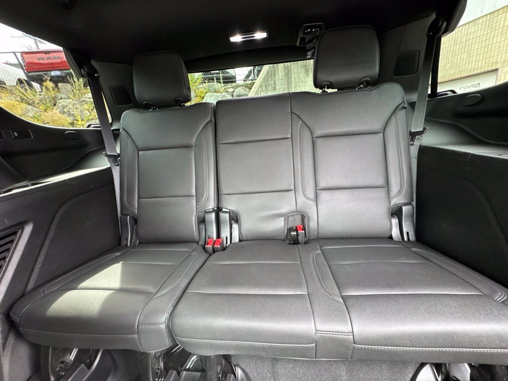 Used 2024 Chevrolet Tahoe LT w/ LT Signature Package AWD/4WD image 21