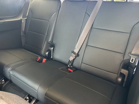 New 2026 Chevrolet Traverse High Country FWD image 17