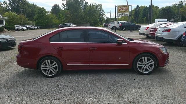 Used 2017 Volkswagen Jetta SEL FWD image 3