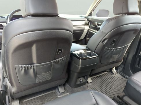 Used 2025 Kia Telluride S FWD image 25