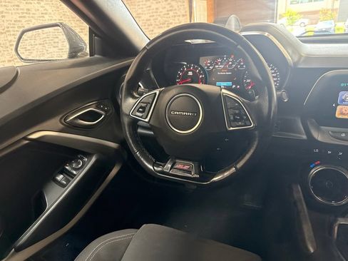 Used 2018 Chevrolet Camaro SS RWD image 17