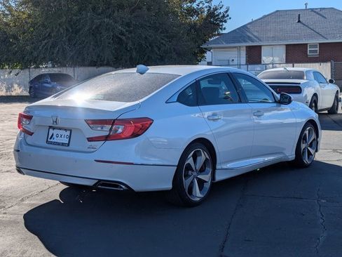 Used 2019 Honda Accord Touring image 3