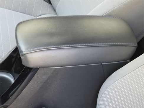 Used 2020 Toyota Corolla SE image 9