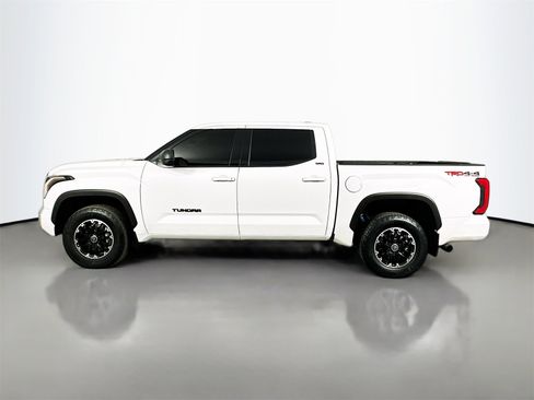 Used 2022 Toyota Tundra SR5 image 4