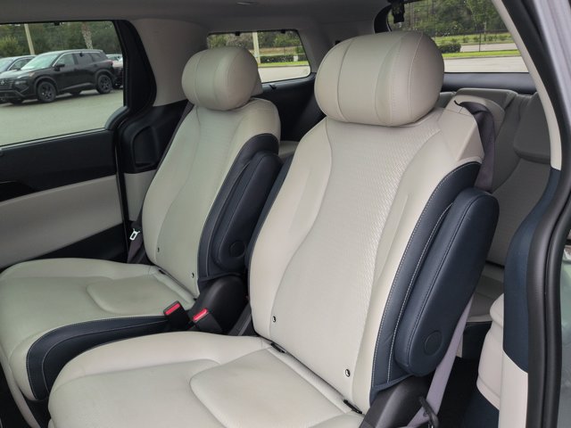 Used 2025 Kia Carnival SX Prestige FWD image 15