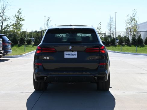 Used 2026 BMW X5 xDrive40i w/ M Sport Package AWD/4WD image 8