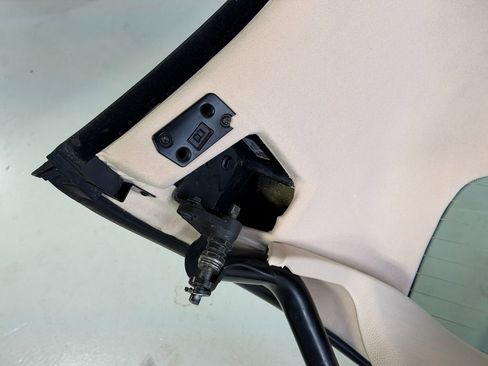 Used 2000 BMW Z8 image 90