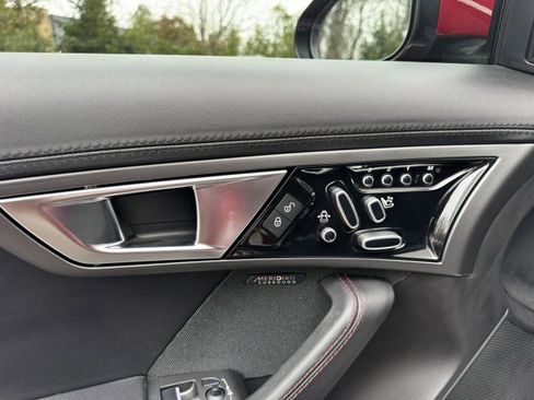 Used 2016 Jaguar F-TYPE Coupe image 19