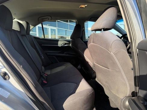 Used 2018 Toyota Camry LE image 13