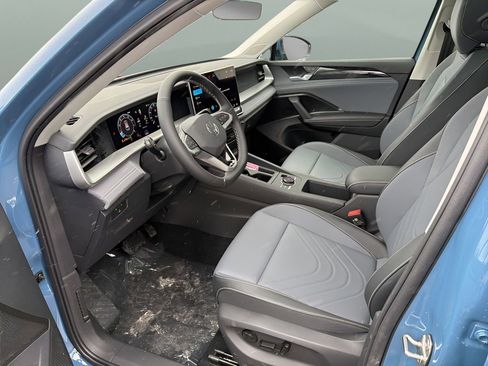 New 2026 Volkswagen Tiguan SE AWD/4WD image 13
