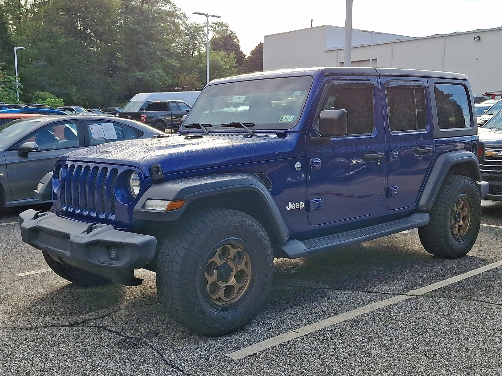 Used 2019 Jeep Wrangler Unlimited Sport S AWD/4WD image 3