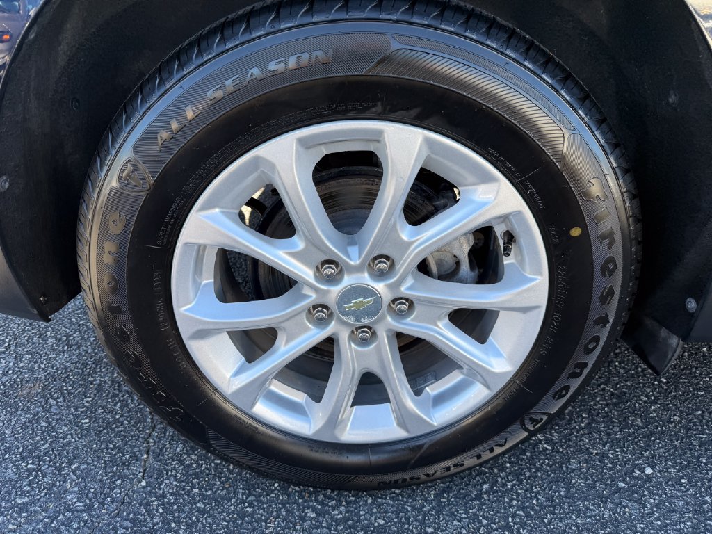 Used 2020 Chevrolet Equinox LT FWD image 32