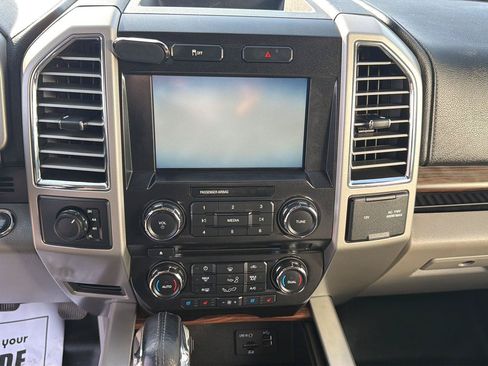 Used 2015 Ford F150 Lariat AWD/4WD image 12