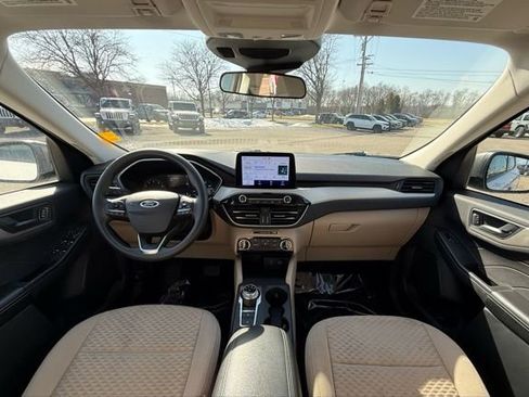 Used 2022 Ford Escape SE image 20