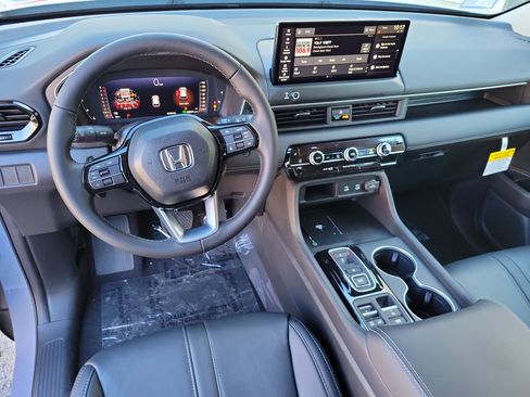 New 2026 Honda Pilot Touring image 21