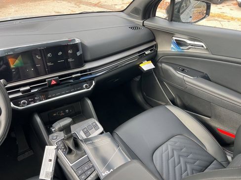 New 2026 Kia Sportage X-Line w/ X-Line Premium Package image 12