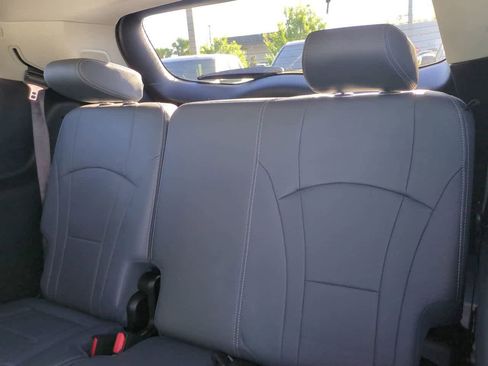 Used 2020 Buick Enclave Essence w/ Sound and Sites Package image 13