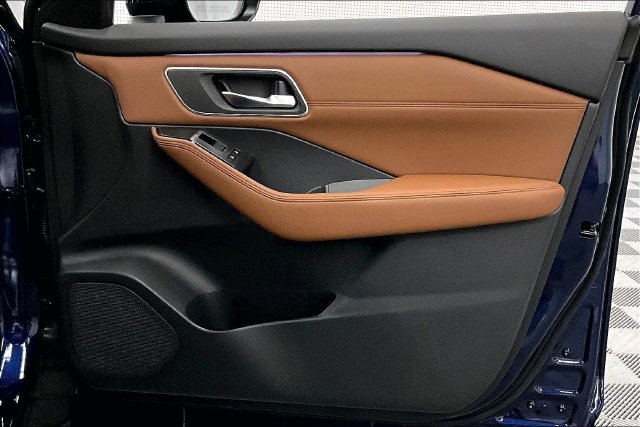 New 2026 Nissan Rogue Platinum AWD/4WD image 39