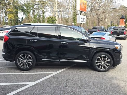 Used 2019 GMC Terrain Denali image 6