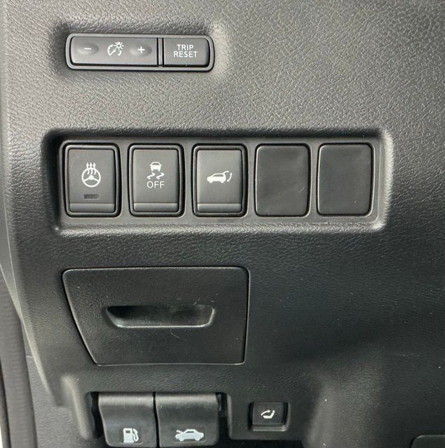Used 2018 Nissan Murano Platinum FWD image 13