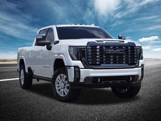 Used 2024 GMC Sierra 2500 Denali Ultimate AWD/4WD video 2