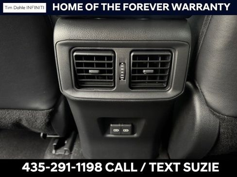 Used 2023 Toyota RAV4 XLE Premium image 15