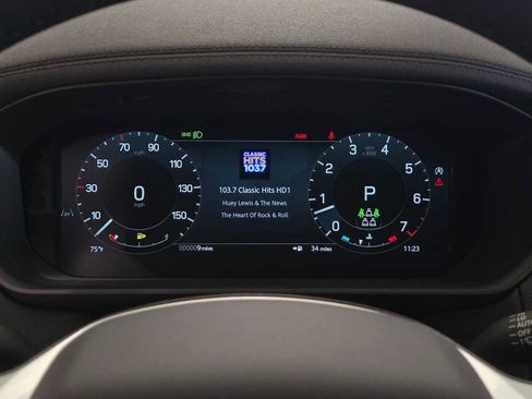 New 2026 Land Rover Discovery Limited Edition AWD/4WD image 24
