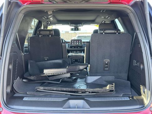 Used 2021 Chevrolet Tahoe Z71 w/ Z71 Off-Road Package image 24