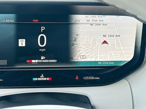 Used 2023 Land Rover Range Rover Sport SE Dynamic image 12