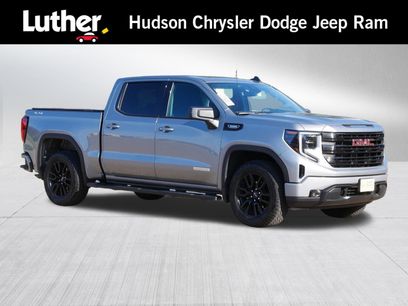 Used 2025 GMC Sierra 1500 Elevation