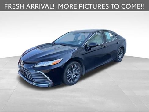 Certified 2024 Toyota Camry XLE w/ Cold Weather Package image 1