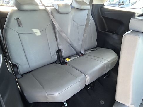 Certified 2025 Toyota Sienna XLE FWD image 13
