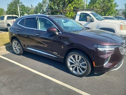 Used 2023 Buick Envision Avenir FWD image 10