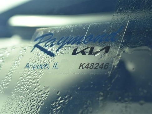 New 2026 Kia Carnival EX image 39