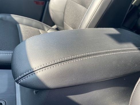 New 2025 Ford Escape Base image 29