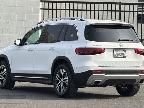 Certified 2025 Mercedes-Benz GLB 250 image 6