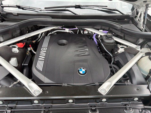 Used 2024 BMW X7 xDrive40i AWD/4WD image 34
