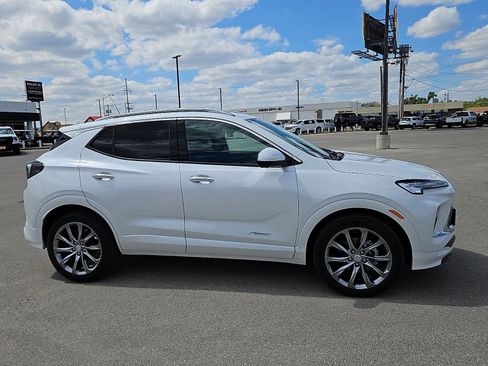 New 2026 Buick Encore GX Avenir w/ Avenir Technology Package image 6