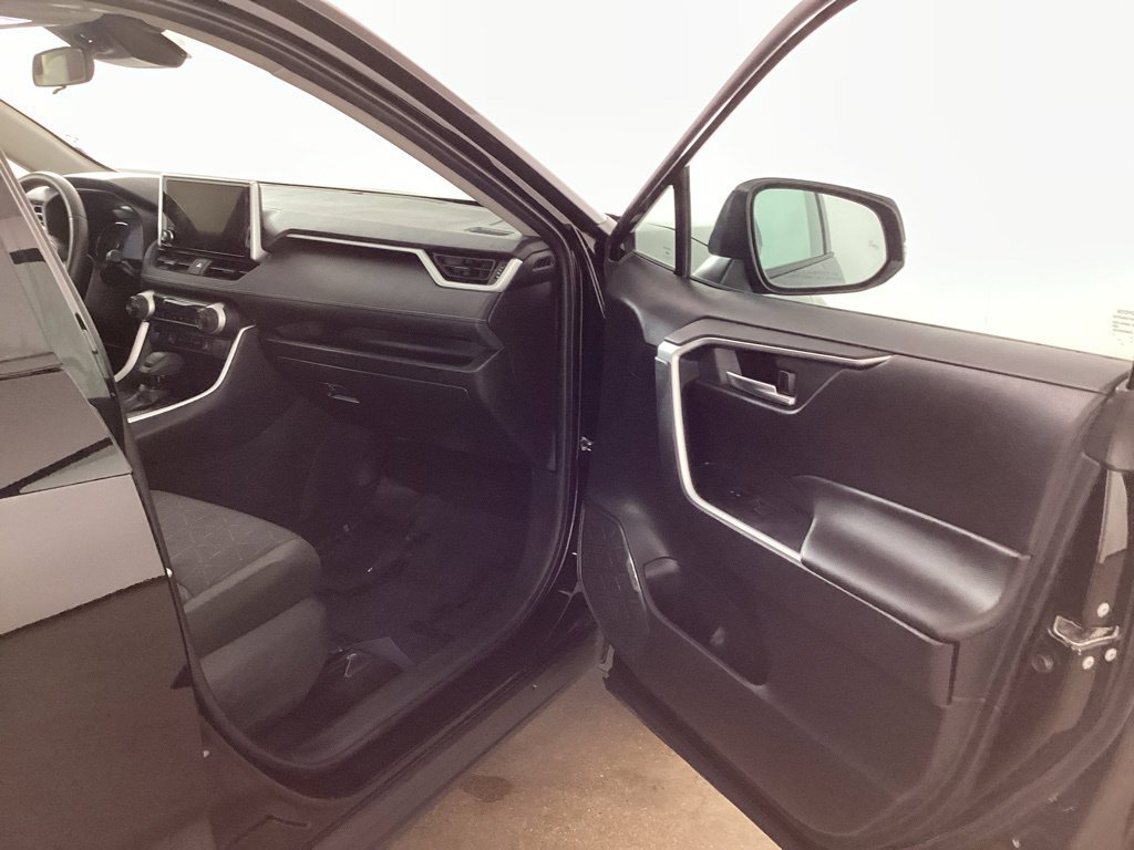 Used 2024 Toyota RAV4 XLE w/ Convenience Package AWD/4WD image 18