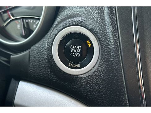 Used 2015 Dodge Journey American Value Package w/ Flexible Seating Group image 23