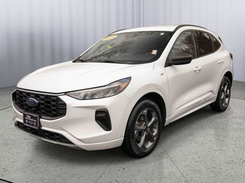 Used 2023 Ford Escape ST-Line image 19