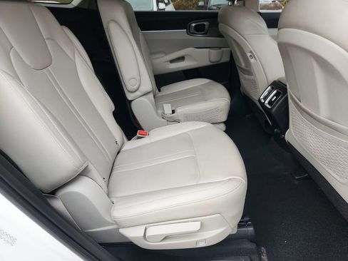 Used 2023 Kia Sorento EX image 20