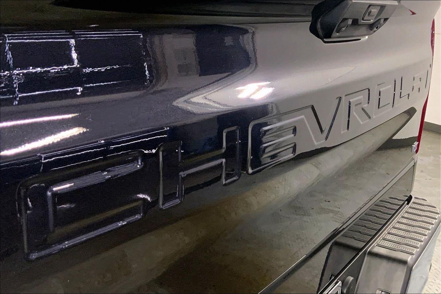 Used 2024 Chevrolet Silverado 1500 LT AWD/4WD image 29