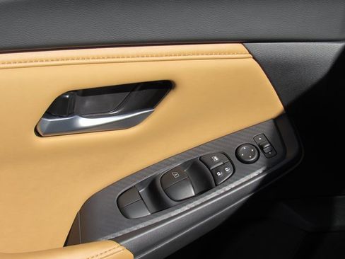 New 2025 Nissan Sentra SV w/ SV Premium Package image 11