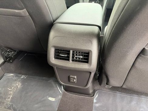 Used 2021 Chevrolet Equinox LS w/ LS Convenience Package AWD/4WD image 47
