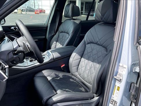 New 2026 BMW X5 M60i image 9