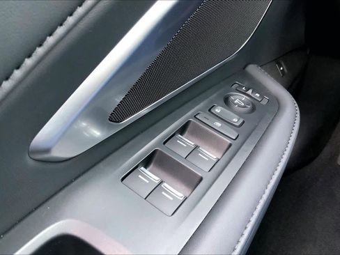 Used 2024 Acura RDX SH-AWD image 42