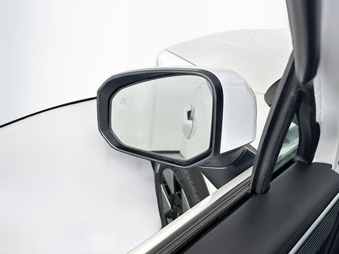 Used 2025 Hyundai Santa Fe SEL image 16