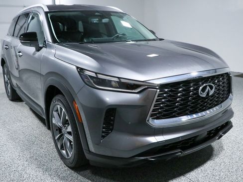 Used 2023 INFINITI QX60 Luxe w/ Cargo Package FWD image 5